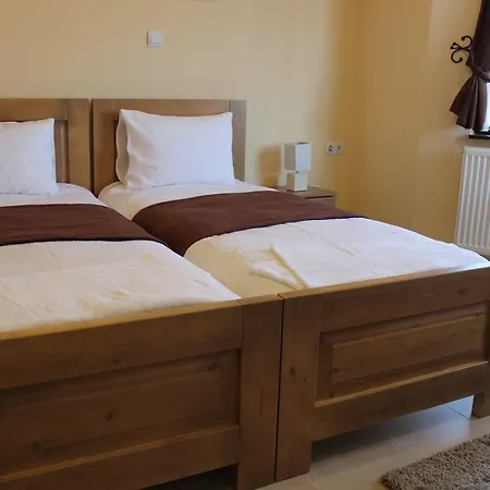 Alice Panzio Gold Bed & Breakfast 3*