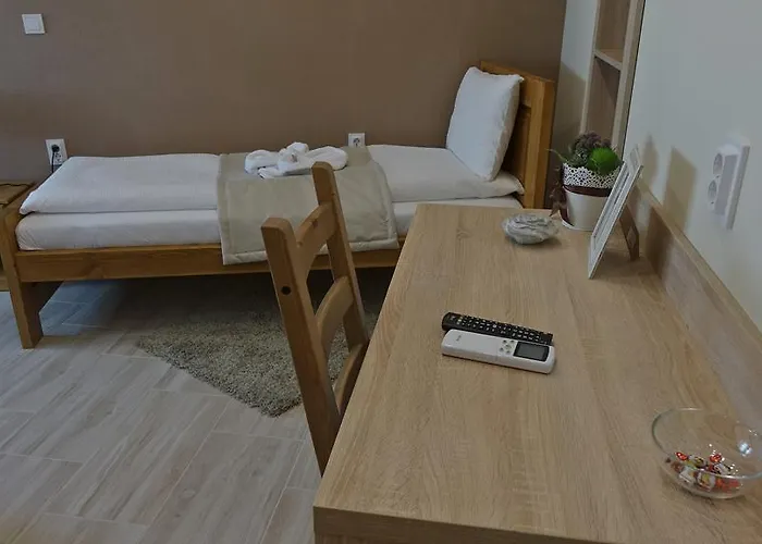 Alice Panzio Gold 3* Kalocsa